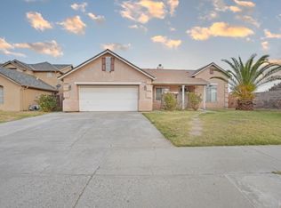 1240 Cherry Ln, Lemoore, CA 93245