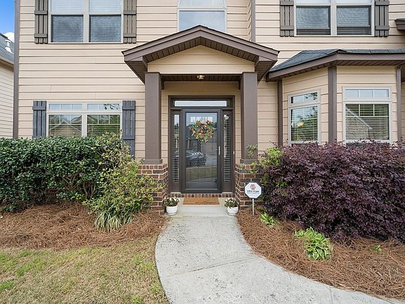 3rd image of 108 Cameron Creek Ln