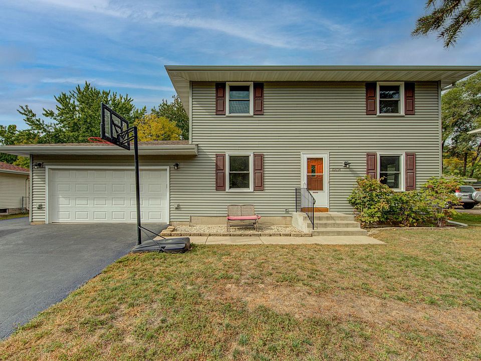 1st image of 10854 7th St NE