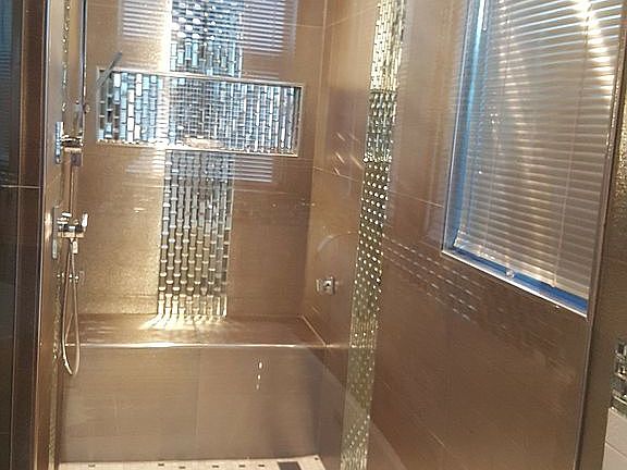 Double Size Shower