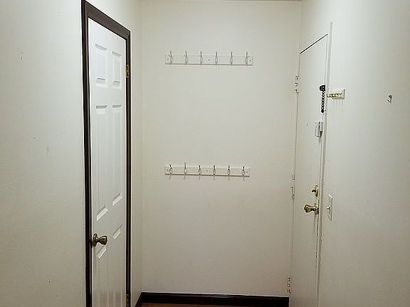 2nd image of 502 Twin Circle Dr
