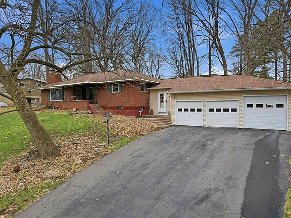 2nd image of 902 PARCHER STREET