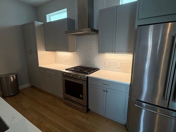 5th image of 2833 W 25th Ave