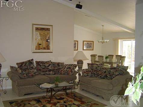 3rd image of 4524 SW 1st Pl