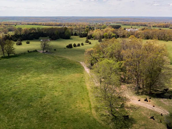 000 Sunshine Road, Hartville, MO 65667