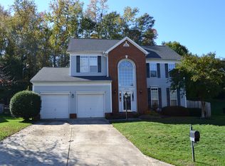 15018 Strathmoor Dr, Charlotte, NC 28277