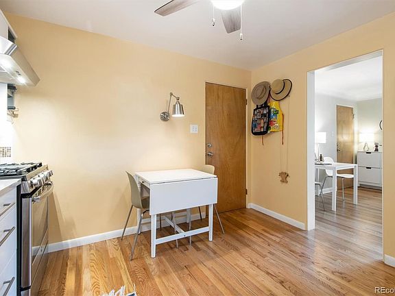 3rd image of 1525 Hudson Street #4