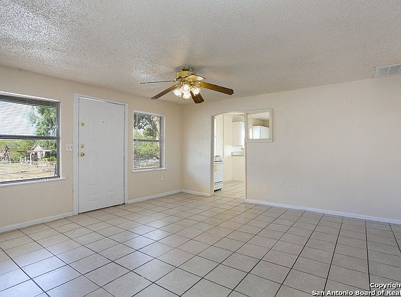 4th image of 5802 Hillje St