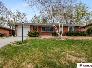 2740 Austin Dr, Lincoln, NE 68506