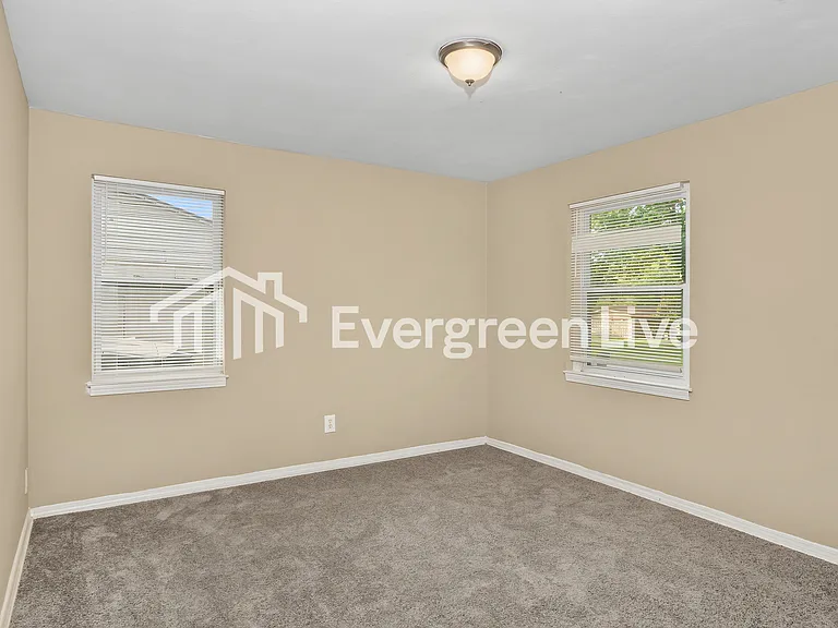 3045 Brookdale St — Photo 11