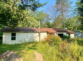 1575 N Roscommon Rd, Roscommon, MI 48653
