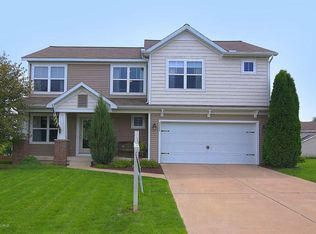 9000 Alanada Dr SE, Caledonia, MI 49316