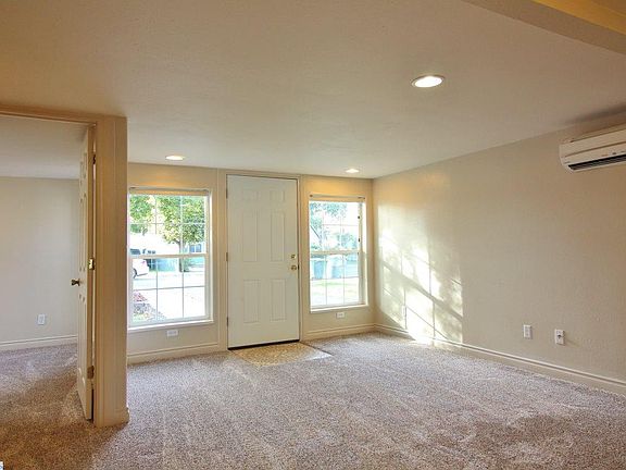 2nd image of 1204 Sanford Ave