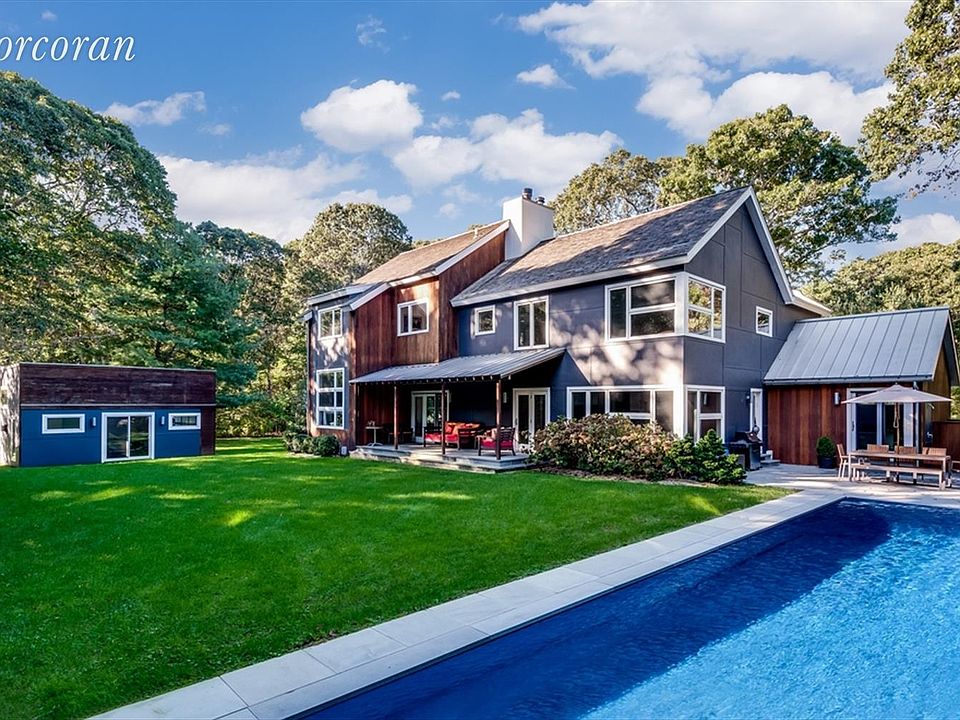 1st image of 21 West Dr