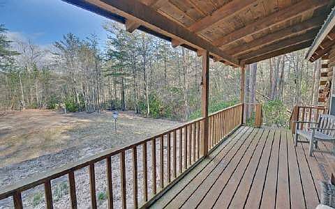 2nd image of 28 Laurel Hill Ln