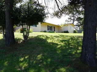 2041 King Ln, Myrtle Point, OR 97458