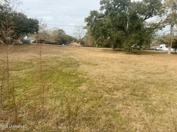 LOT 4 E Diamondhead Dr, Diamondhead, MS 39525