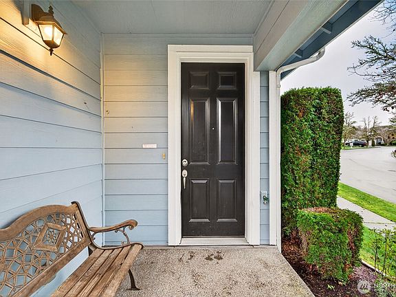 4th image of 14181 Deerfield Drive SE