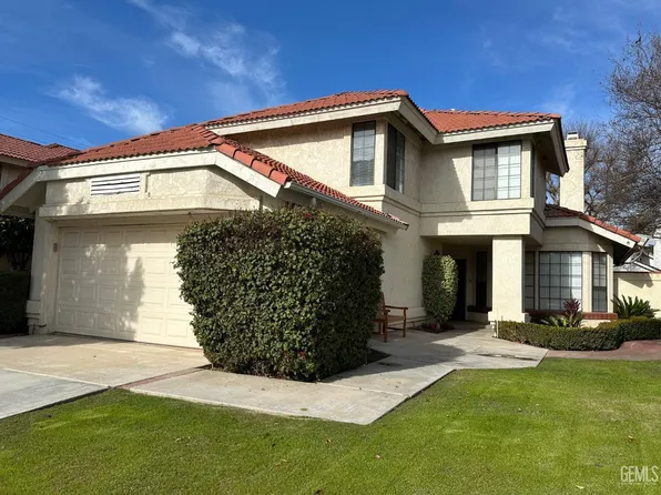 8212 Birmingham St, Bakersfield, CA 93311