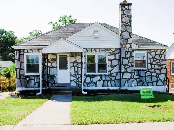 5312 Bermuda Dr, Saint Louis, MO 63121