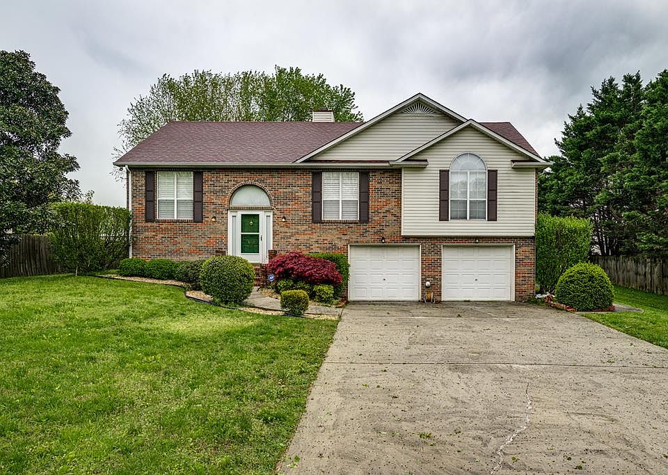 1st image of 3209 Middleford Dr