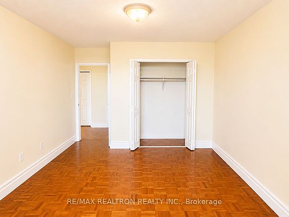 2nd image of 5949 Yonge St #304