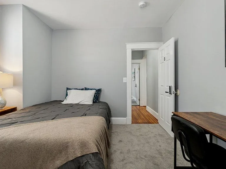 Barbara Ave — Photo 1