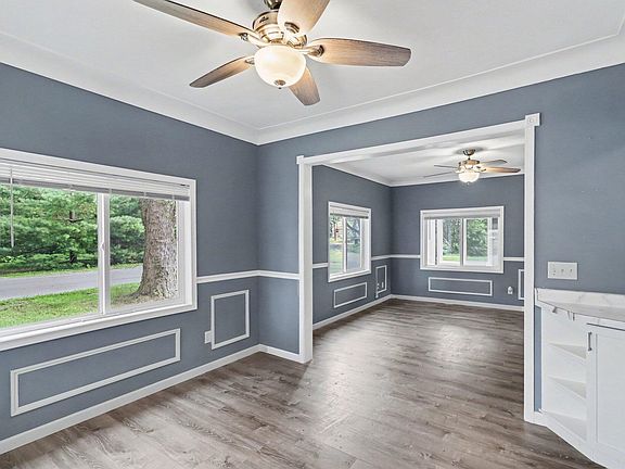 5th image of 2125 Briar Pl