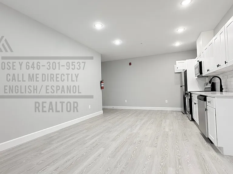 168-170 Fair St #200 — Photo 5