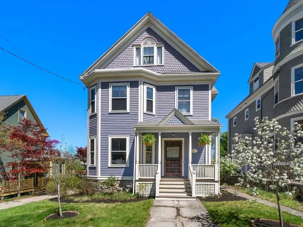 113 Ocean St, Dorchester, MA 02124