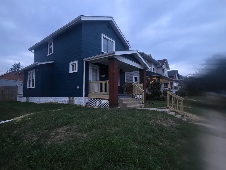 550 Sheldon Ave — Photo 1