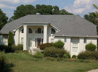 1946 Ridgedale Dr, Snellville, GA 30078