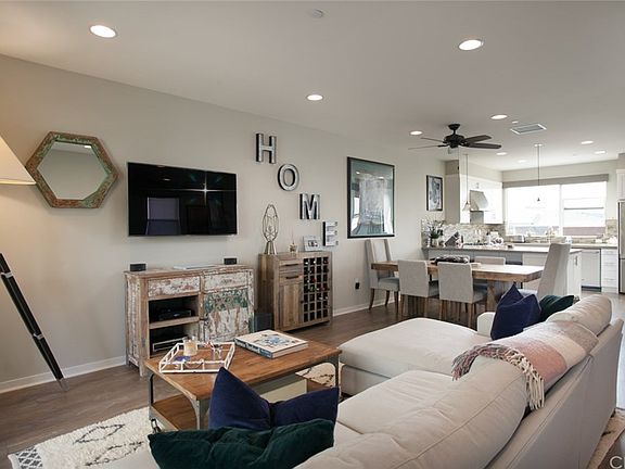 2nd image of 1534 Wilshire Way