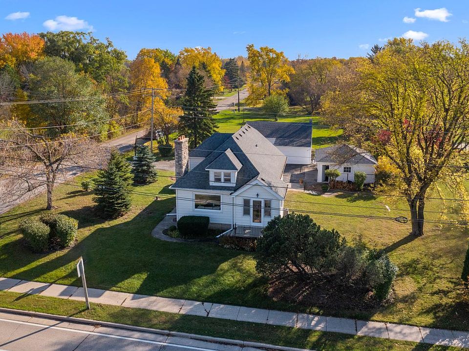 1st image of 11153 North Oriole LANE