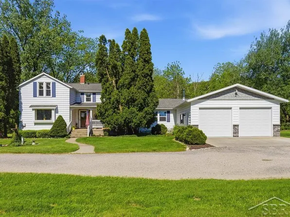 2775 E Siebert Rd, Midland, MI 48642