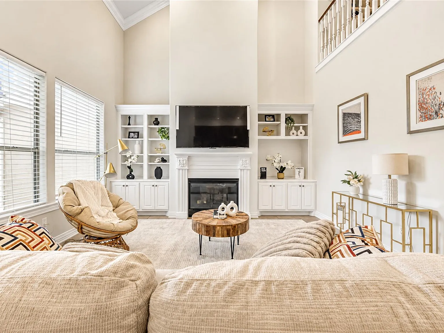 4 bed, 3.5 bath, 2853 sqft, $4,500 — Photo 4