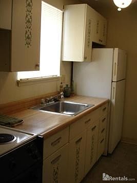 5th image of 29902 Euclid Ave #B13