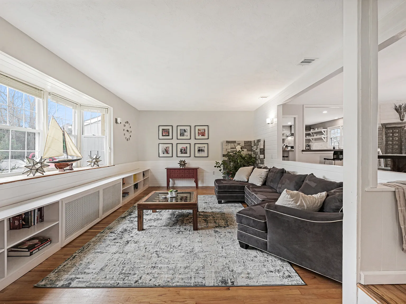 Spacious & Very Private Sag Harbor Home with Pool! — Photo 2