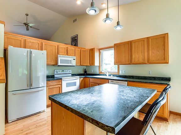 4th image of 3046 Yarmouth Greenway Dr