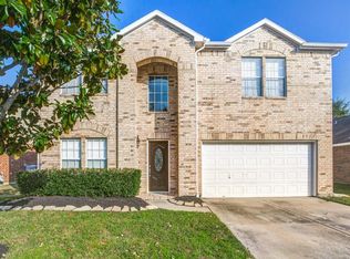 9717 Hallmark Ln, Pearland, TX 77584