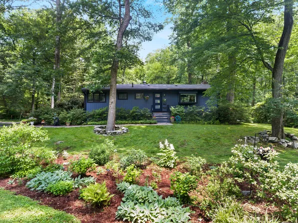 81 Four Brooks Road, Stamford, CT 06903