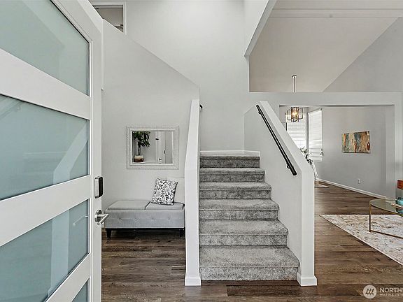 3rd image of 7501 39th Avenue SE