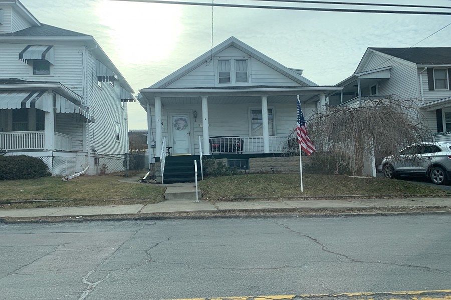 1st image of 403 Grassy Island Ave