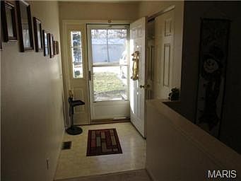 3rd image of 60 Forest Ln