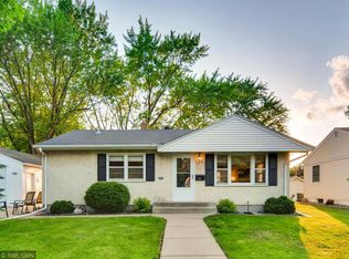 793 McKnight Rd N, Saint Paul, MN 55119