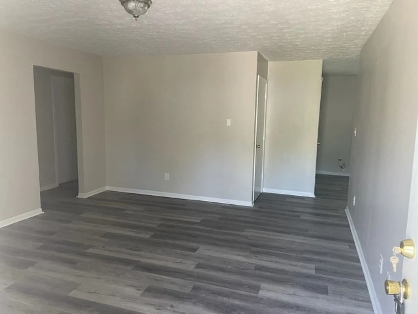 Incredible 3 Bedroom Home in Warren Township! — Photo 2