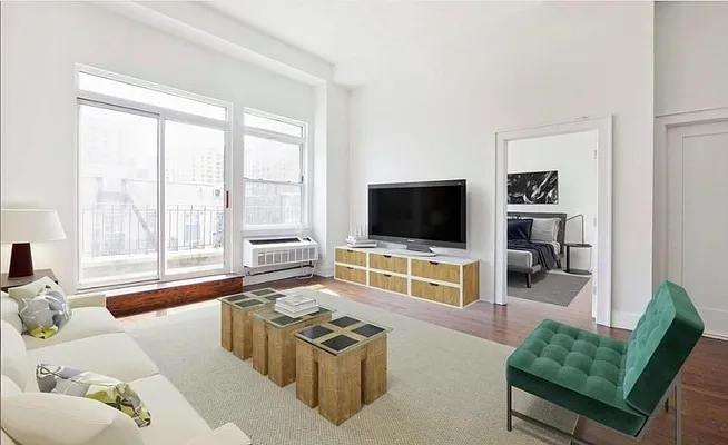 Rented by R New York | media 20