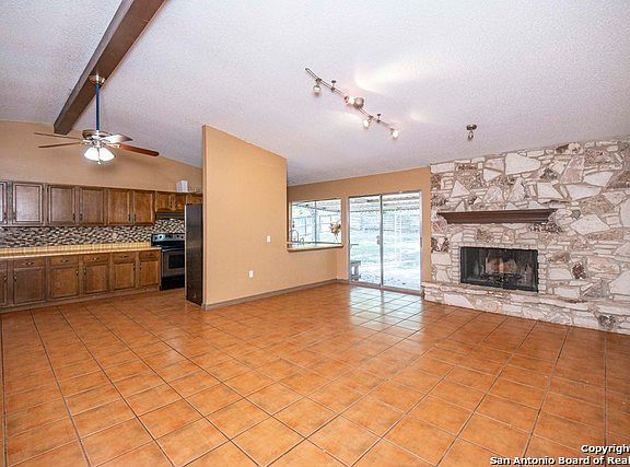 5th image of 2714 Lake Mont St