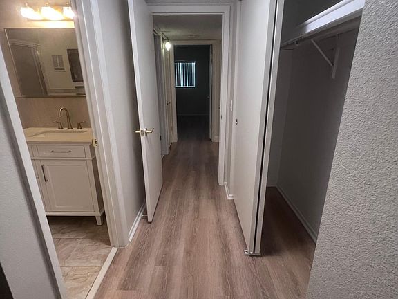 2nd image of 2287 Philippine Dr APT 43