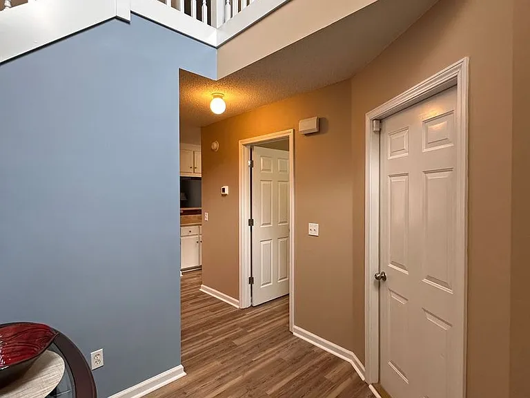 206 Wakefield Way — Photo 3
